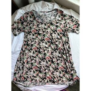 Lularoe Slinky material Perfect Tee Sought After A Rose print Sz SM